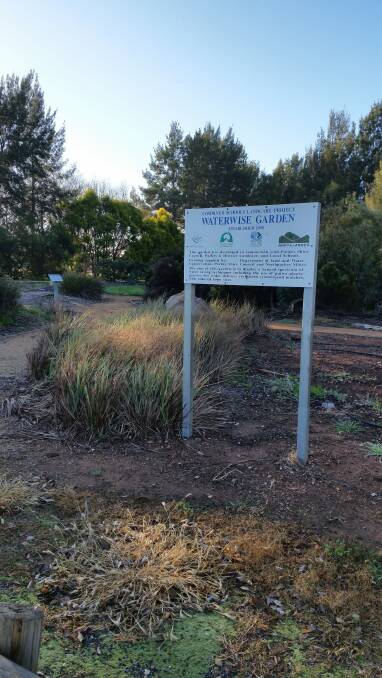 Waterwise Garden: Established nearly 20 years ago, with the support of Landcare, NPM, Parkes Shire Council.