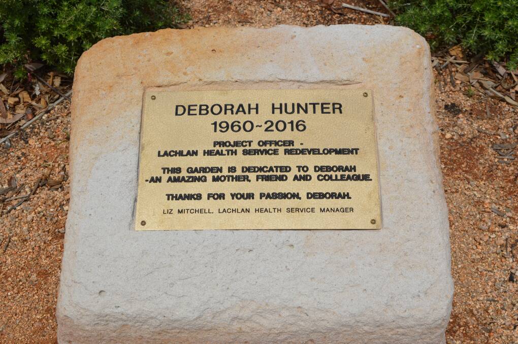 The sandstone plaque dedicated to the memory of the late Deborah Hunter. Photo by Barbara Watt. 