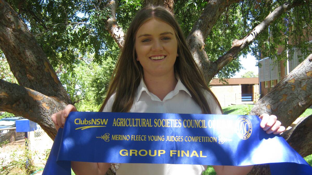 Sarah Townsend competed against 29 other young judges at the group final of the Merino Fleece Young Judges Competition last weekend, taking out first place.