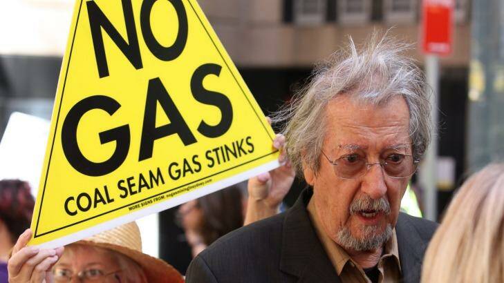 Australian actor Michael Caton supporting an anti-AGL coal seam gas protest. Photo: Peter Rae