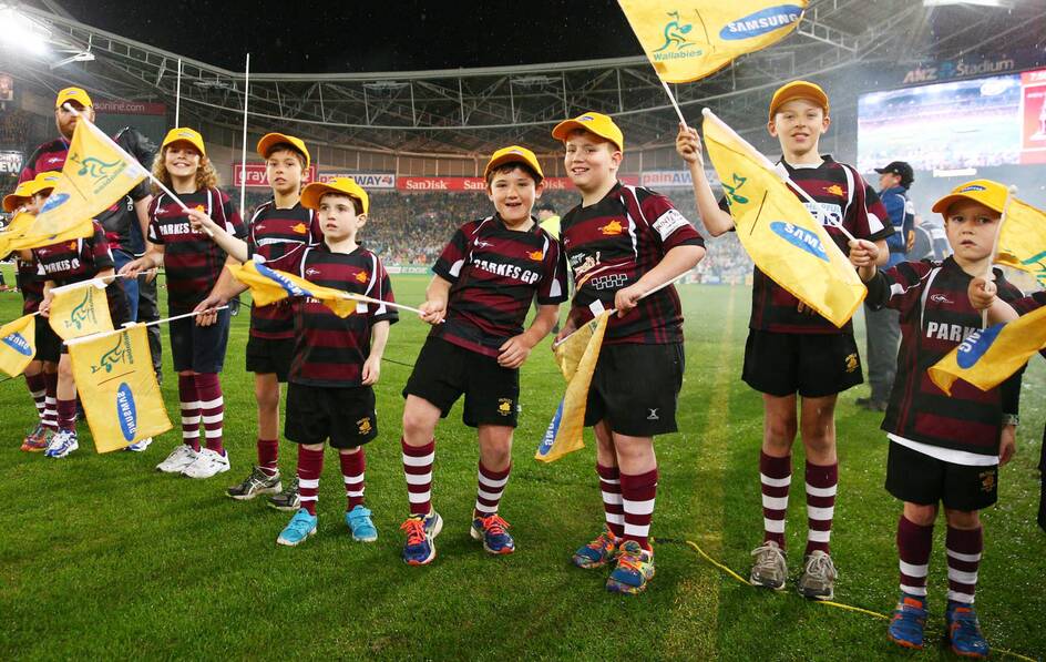 PICTURED: Some of the Boars Under 9s who made a guard of honour at the Bledisloe Cup were, from left - Chris Summerhayes (coach), Charlie Summerhayes (obscured), Geordie Duncan (obscured), Paige Duncan, Jasper Moore, Harry Rogers, Josh Picker, Marno van Coller, Cody Reynolds and Henry Rice. sub