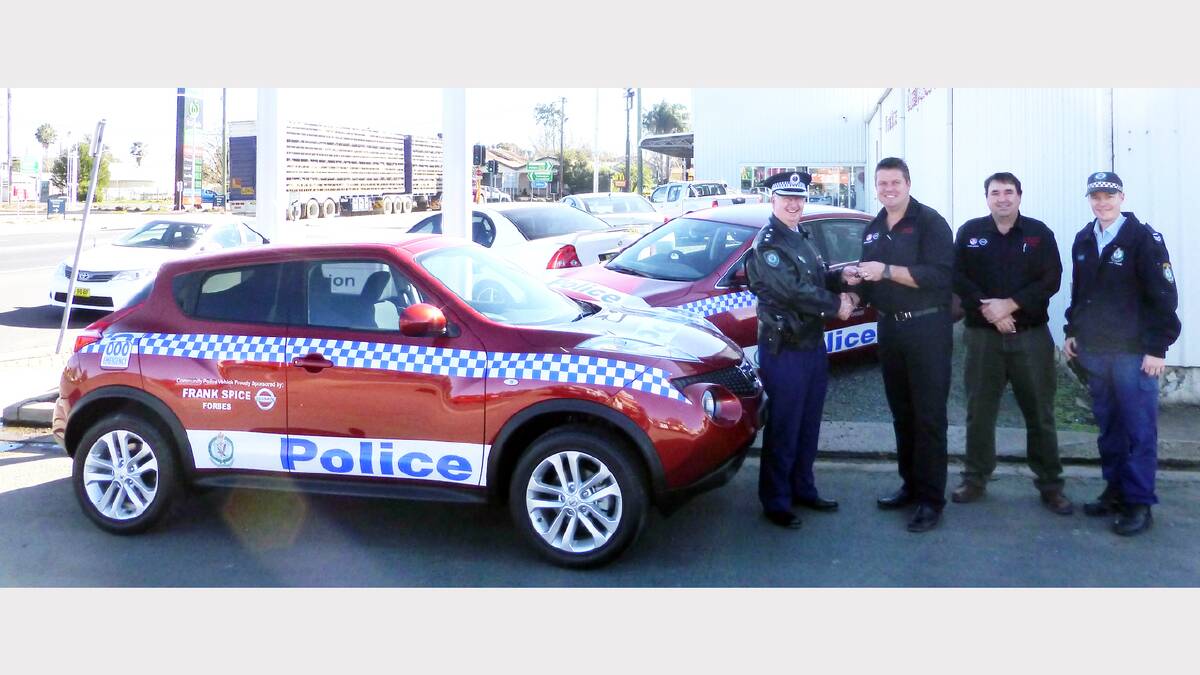 The fully marked Nissan Juke was handed over to Superintendent Chris Taylor by Troy Hurford with Michael Spice and Senior Constable Daniel Greef looking on.
