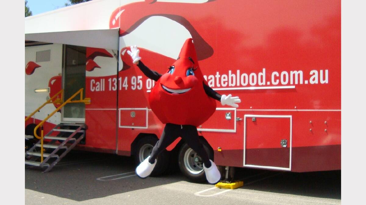 The Australian Red Cross Mobile Blood Service is visiting Parkes next week, and it is looking for blood donors.   