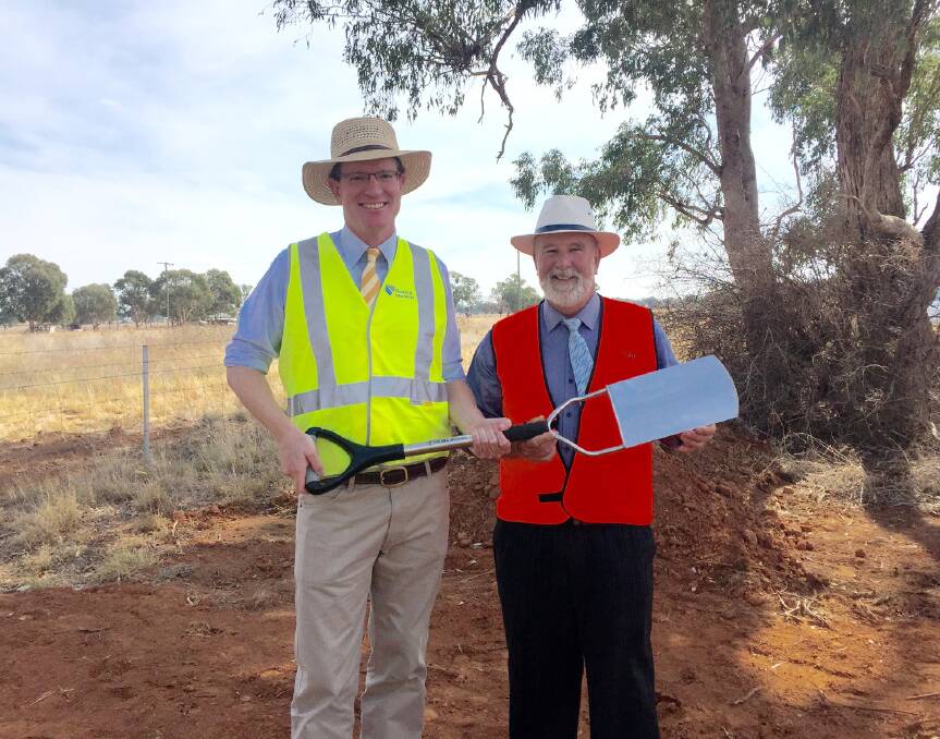 Local State MP, Andrew Gee and Parkes Mayor, Ken Keith had more practice with a shovel last week than they had experienced in many years!   