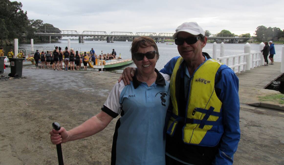 Making A Great Splash: Forbes Dragon Boat Club members and Lachlan Dragons representives from Parkes Beth and Bill Thomas, who attended the Nowra Regatta in March.