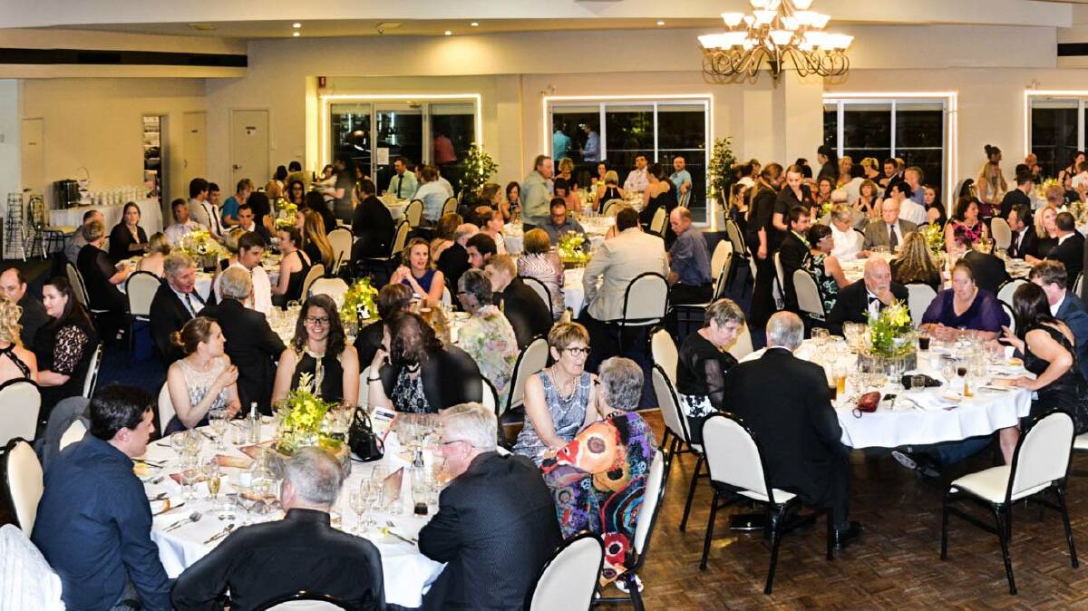 BIG NIGHT: The scene from the 2015 Parkes Business Awards at the Parkes Services Club. Photo: Parkes Chamber of Commerce