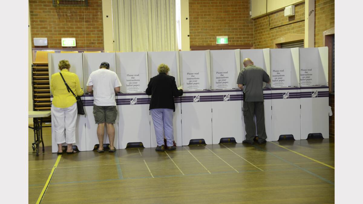 ELECTION 2013: Voters in Bathurst for the Calare electorate. Photo: Phill Murray