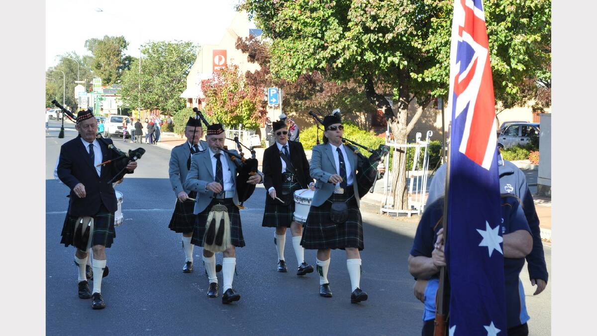Scenes from the Anzac Day March. Photos: Bill Jayet