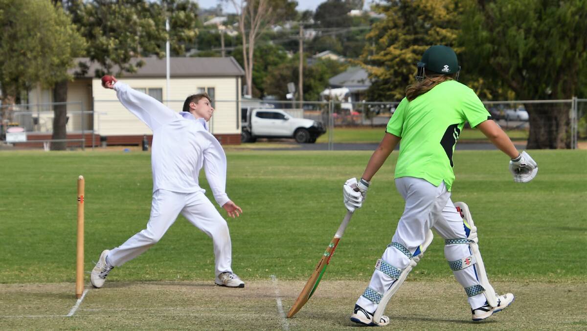 Under 14s: Parkes Sixes Bowler Sam Rayner in action during the junior cricket semi-finals at Spicer Oval. Photo: Jenny Kingham.