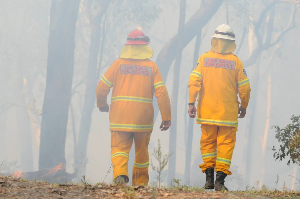 WHILE YOU WERE SLEEPING: NSW Rural Fire Service crews worked through Saturday night to control a fire near Manildra. FILE PHOTO