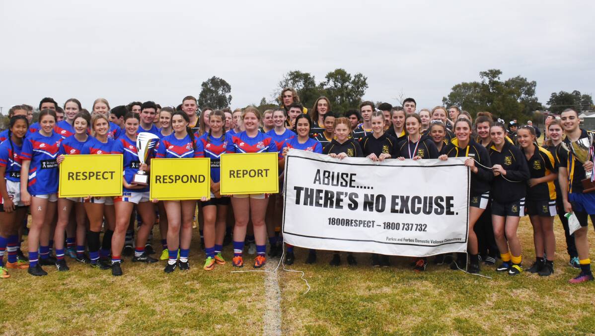 UNITED: Students from Parkes and Forbes High Schools rallied together in support of White Ribbon on Monday. Photo: Brendan McCool.