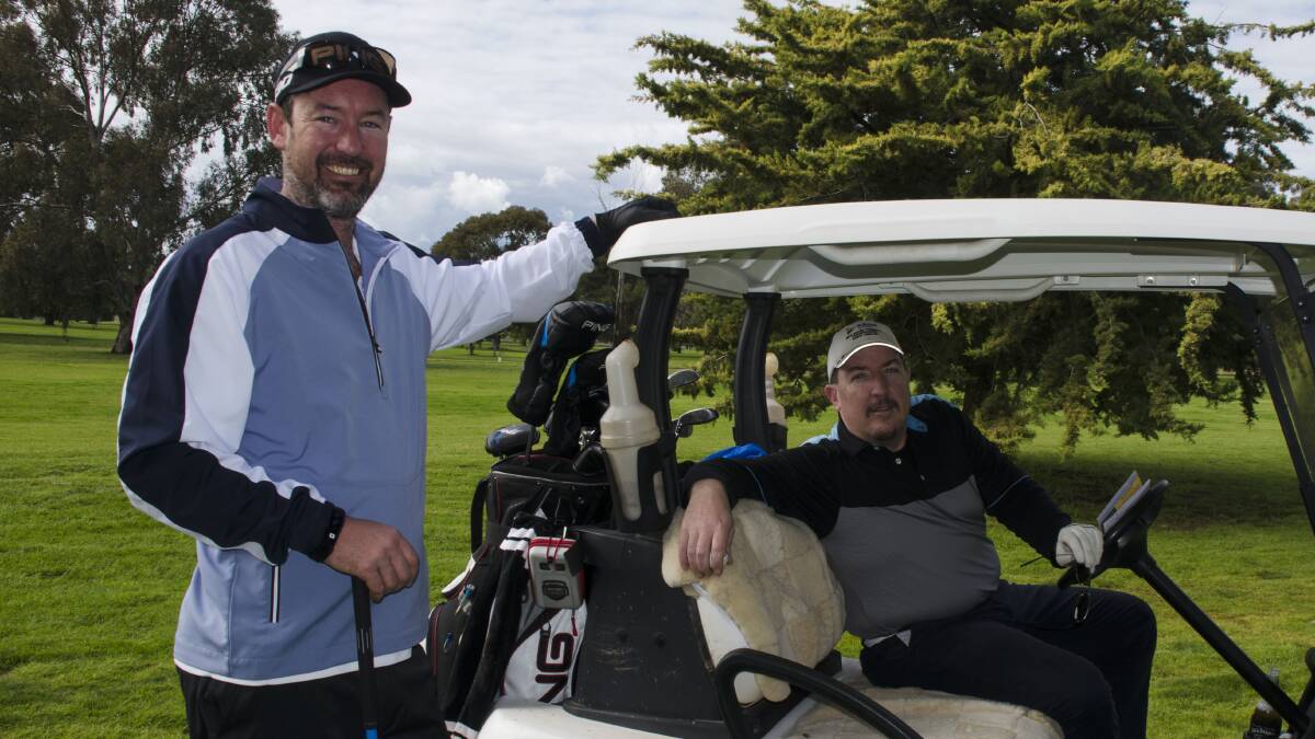 The 2016 golf day proved a great opportunity for mates Shen Taranto and Greg Powter to play a day's golf together. 