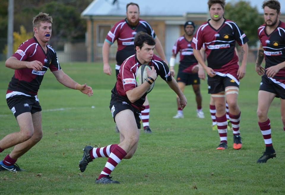 The Boars were away from home for their third week in a row and it started taking it’s toll when the Boars hit the Newell Highway to take on the Dubbo Rhinos.