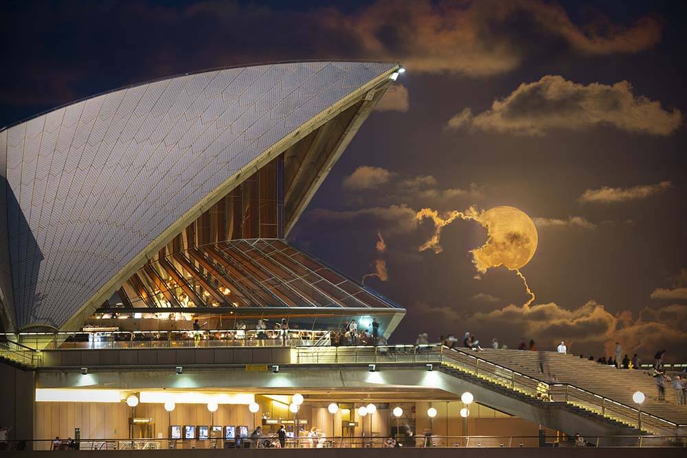 "Supermoon behind Opera House" by Matthew Hudson is a finalist in the "Memories of Apollo" category of The David Malin Awards. For full list of finalists and their photos click the image. 