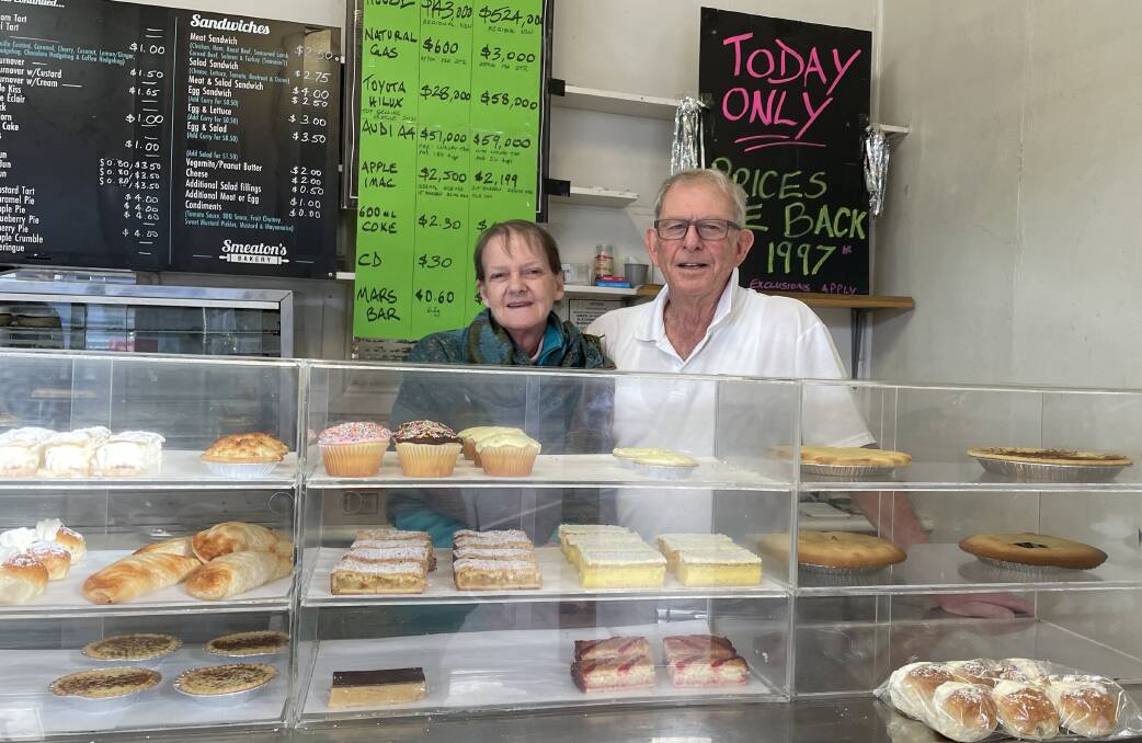 25 YEARS: Gail and Bruce Lindbeck celebrating 25 years since they took over Smeaton's Bakehouse. 