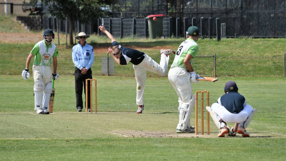 TIGHT GAME: Zac Bayliss bowls to Brent Tucker with Jock Yelland at the non-strikers end. Umpire is Trevor (Wal) Chatman. Photo: Jenny Kingham. 