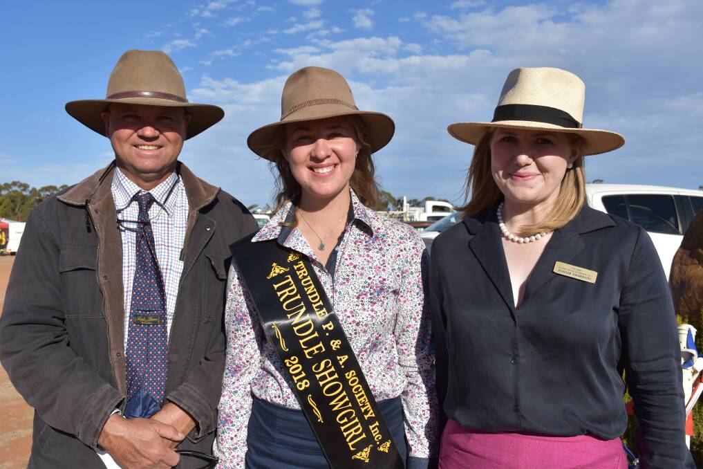 2018: Trundle P&A Society President Boyd Aveyard, 2018 Trundle Showgirl Eliza Kelly and 2017 The Land Sydney Royal Easter Showgirl Maisie Morrow. Photo: File.