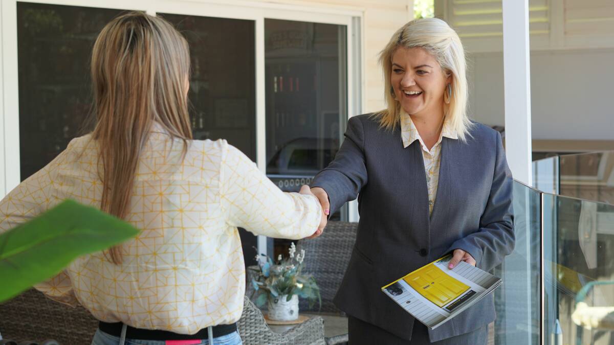 WORKING TOGTHER: Building a trusting relationship with an agent benefits both parties when buying and selling. Photo: Ray White
