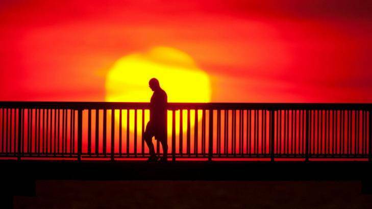 NSW set for first heatwave of the season, Thursday to peak at 36 degrees in Parkes