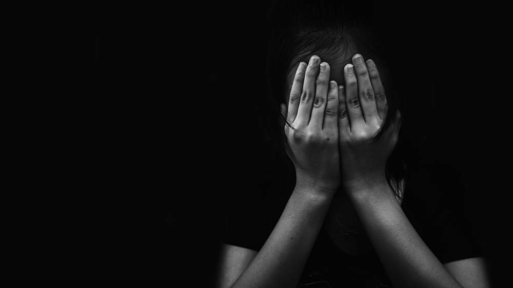 THERE'S HELP: Eight deaths every day by suicide, but Lifeline Central West chief executive officer Stephanie Robinson says the community can help. Photo: SHUTTERSTOCK
