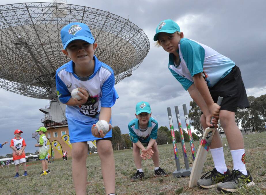 JUNIOR CRICKET: Kane Dickerson (7), Harrison Rowbotham (7) and Ewan Moody (10) helped to launch the Woolworths Cricket Blast junior cricket program at the Parkes Dish ahead of 2018-2019 season. Photo: Christine Little