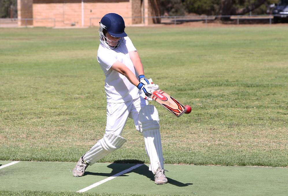 In a closely contested match Dubbo White eventually won by 15 runs. 