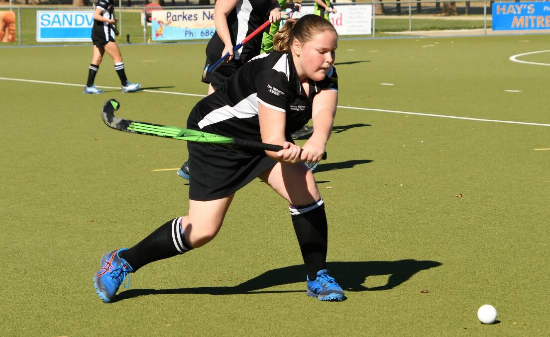 WOMEN'S COMP: Olivia Thompson in action for the Magpies Black during a recent match this 2019 season. Photo: Jenny Kingham