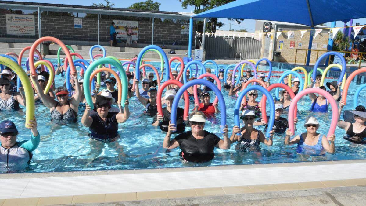 Aqua aerobics attracts big numbers | Parkes Champion-Post ...