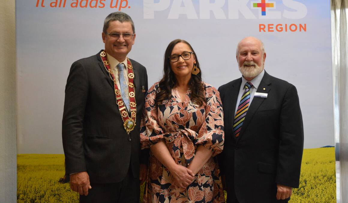 New Mayor Neil Westcott and Deputy Mayor Marg Applebee both thanked long-serving outgoing mayor Ken Keith OAM for his guidance, encouragement and support. Photo by Christine Little
