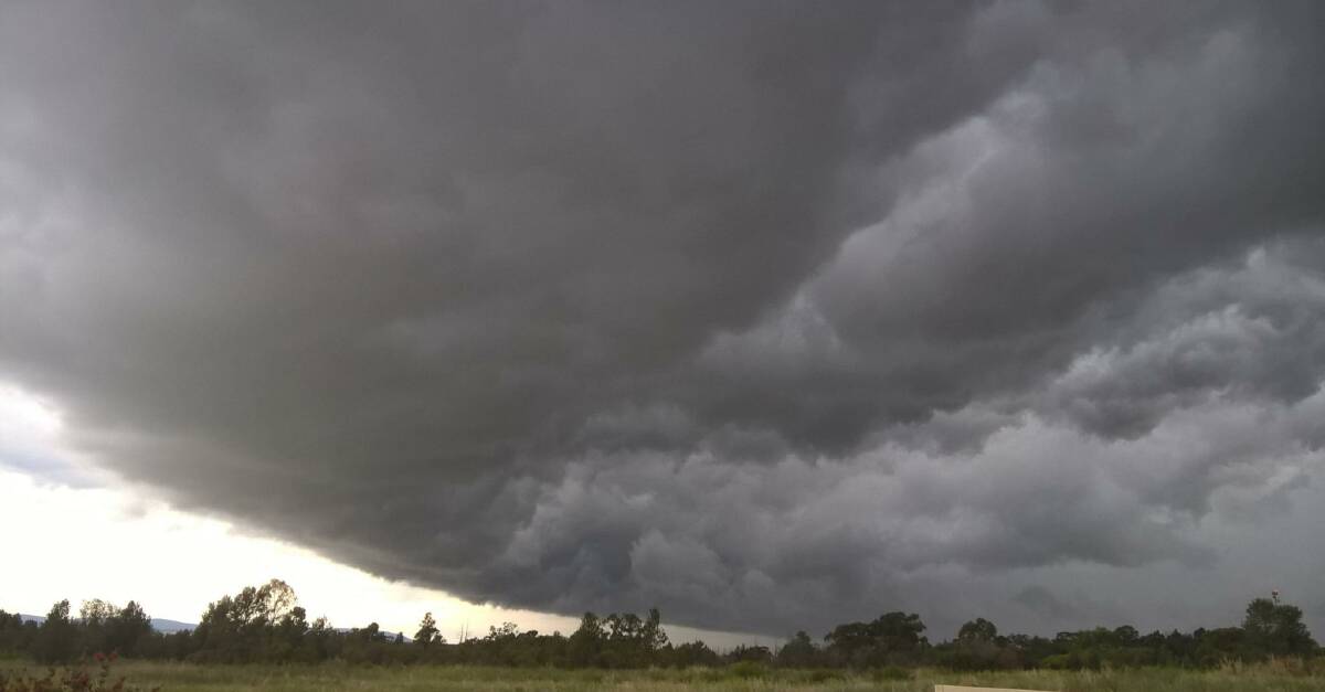 APPROACHING: The storm clouds above Vaucluse Place in Parkes on Saturday night. Photo: Gillian Speelman