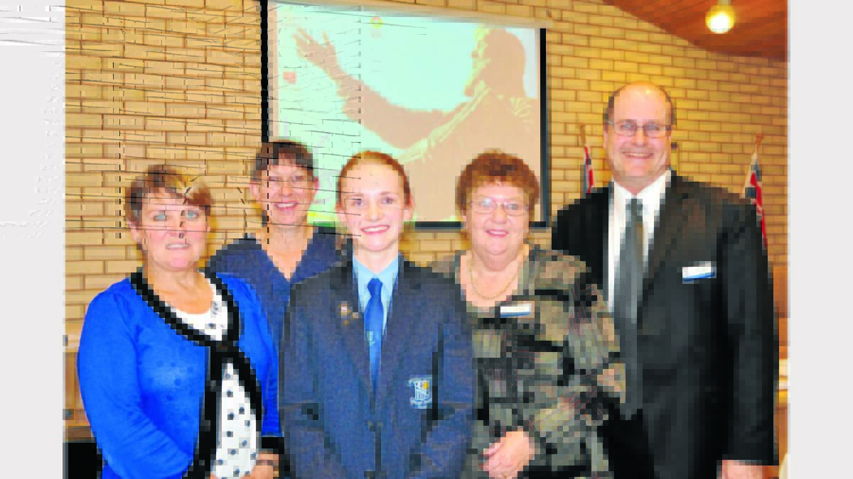 Red Bend College students Yvette Quinn of Parkes is pictured following her visit to Parkes Shire Council with councillors (left to right) Barbara Newton, Louise O’Leary, Patrica Smith and Deputy Mayor Cr Alan Ward.   Photo: Bill Jayet 