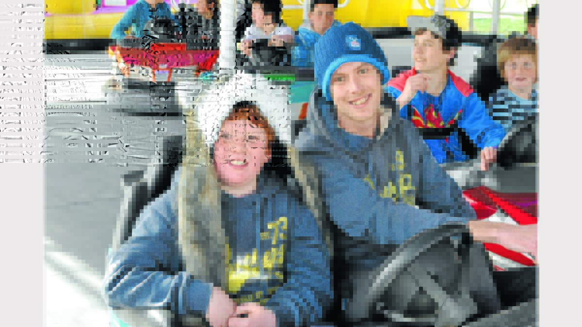 Adam Nadler and Ylee Andrews from Peak Hill had a ball on the Dodgem Cars.